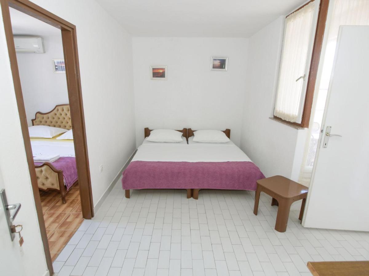 Apartmani Marija Baska Voda Ngoại thất bức ảnh