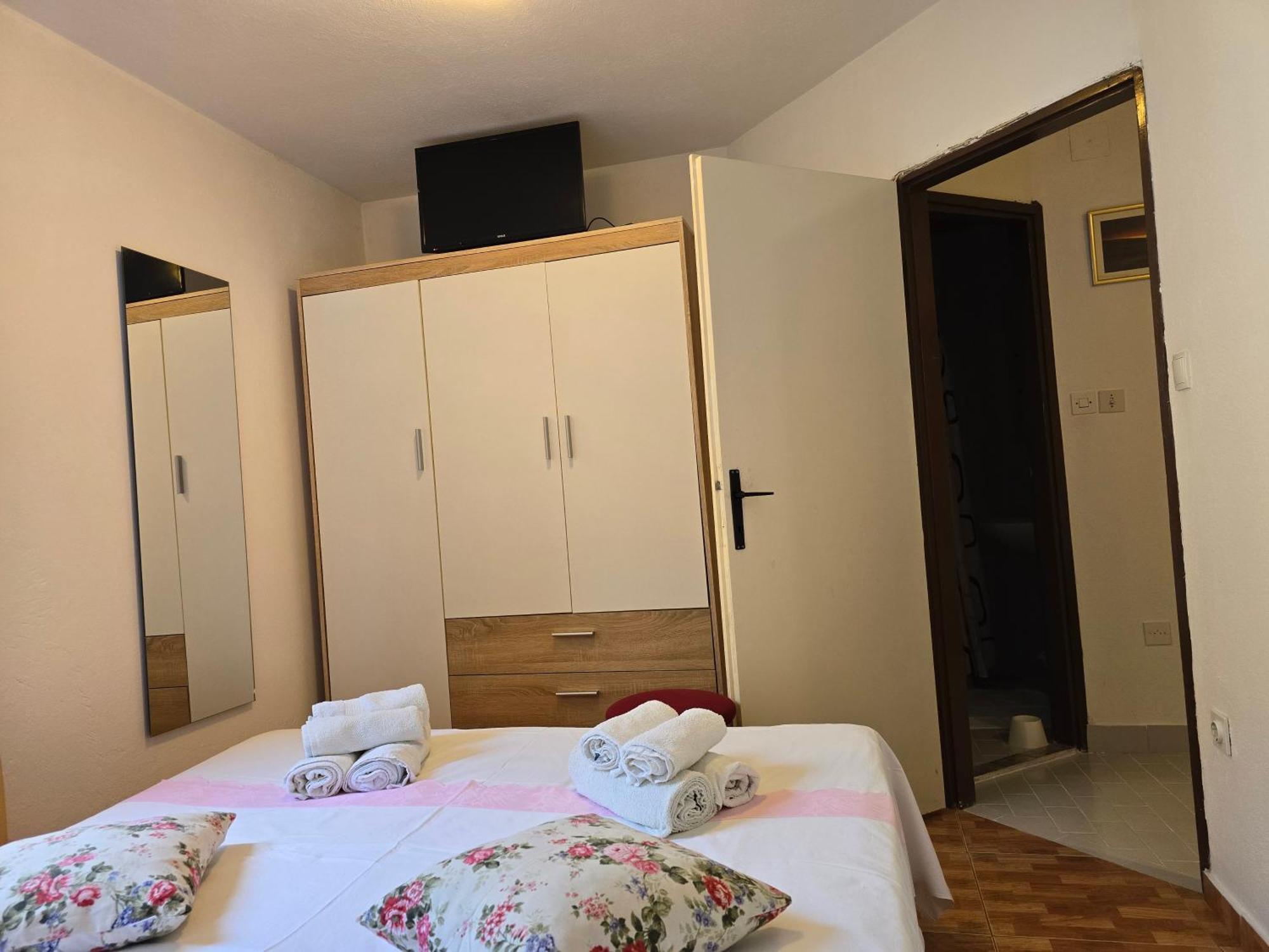 Apartmani Marija Baska Voda Ngoại thất bức ảnh