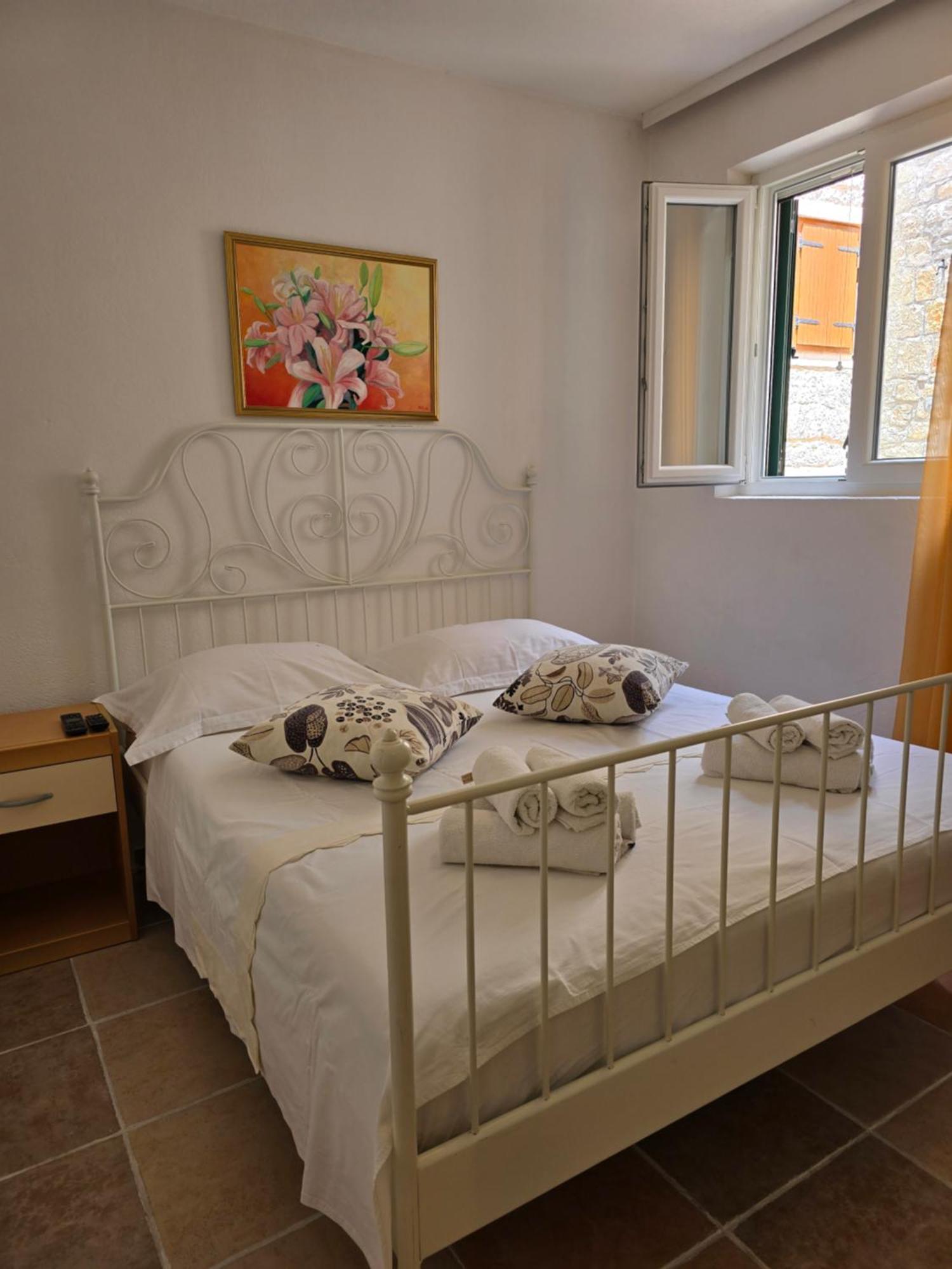 Apartmani Marija Baska Voda Ngoại thất bức ảnh